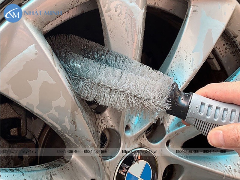 Dụng cụ rửa xe, hóa chất rửa xe cho tiệm mua ở đâu giá rẻ ?
