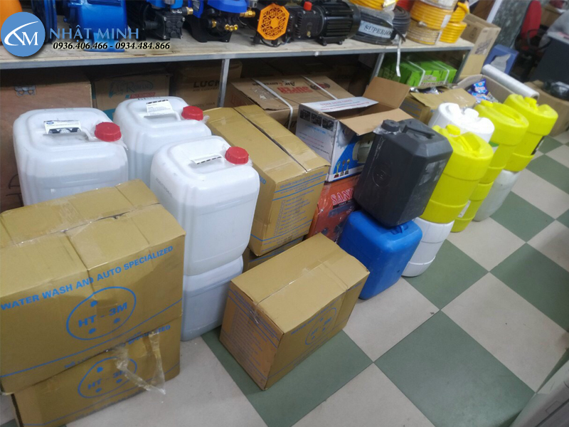 Bán nước rửa xe chuyên dụng cho tiệm, tiết kiệm, can 20L