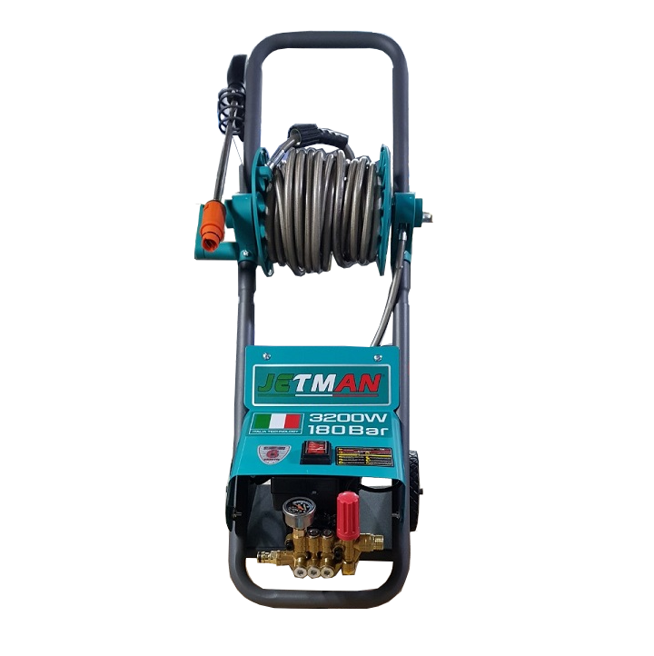 So sánh giữa máy rửa xe cao áp chuyên nghiệp và cao cáp bán chuyên