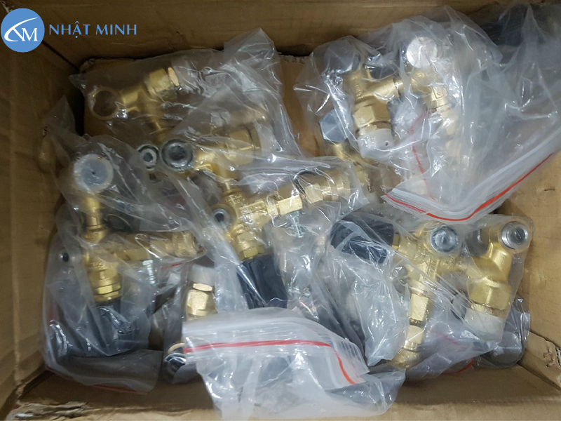 Thay linh kiện máy rửa xe cao áp ở đâu không sợ bịp ?